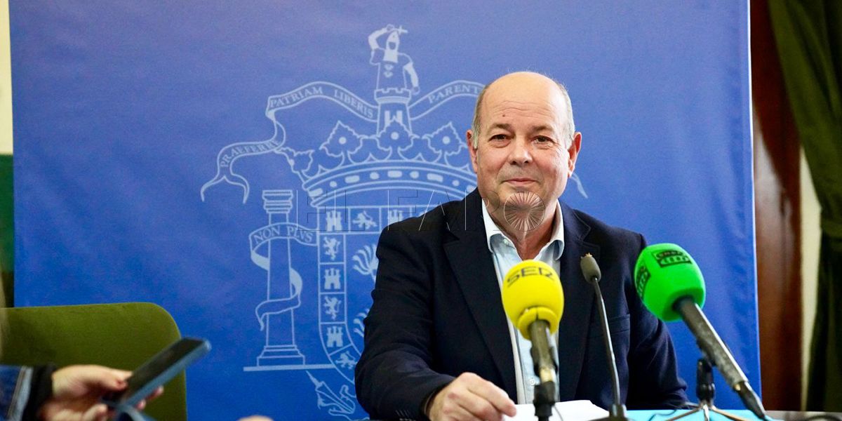 Daniel Conesa: “El nuevo contrato marítimo parece que se redactó para fastidiar a Melilla”