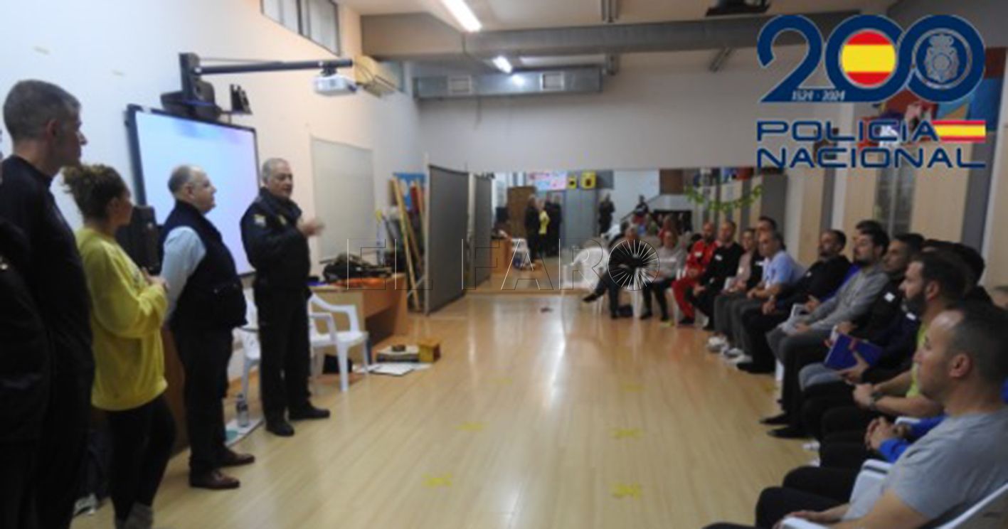 WhatsApp Image 2024 01 24 at 16.47.02 recorte Un total de 17 agentes participan en un curso sobre gestión emocional