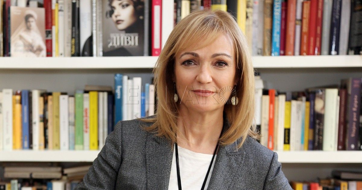 escritora “Seguiré escribiendo sobre mujeres porque son las grandes olvidadas de la historia”