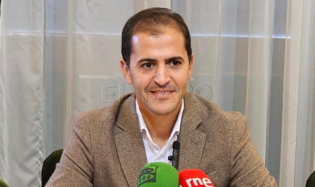 fhfh CpM, "decepcionada" por la "ausencia de grandes proyectos" del PP en Fitur