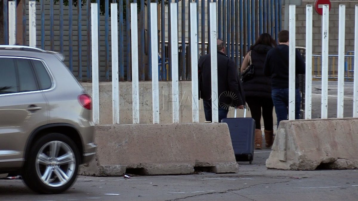 frontera 3 e1704133377740 El año 2024 se estrena con largas filas en la frontera para acceder a Melilla
