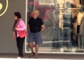 rebajas gente Los melillenses apuestan por el centro comercial para esta temporada de rebajas