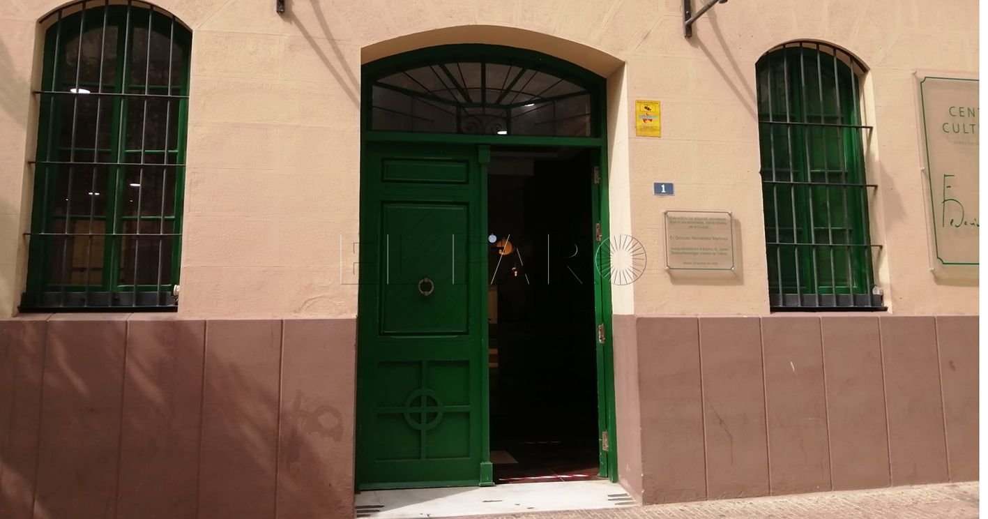 uned fachada recorte Los Centros UNED de Ceuta y Melilla acuerda avanzar en proyectos comunes de colaboración