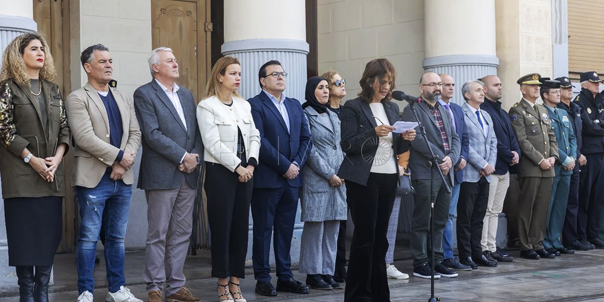 1 Minuto de Silencio Asamblea 1 Melilla se concentra en honor a los guardias civiles asesinados