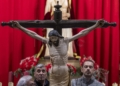 2 3 “Hay que quedarse no sólo con la muerte del Señor sino también con su resurrección”