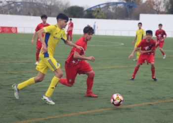 25D 4 Los melillenses salen goleados
