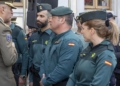 5 Melilla se concentra en honor a los guardias civiles asesinados
