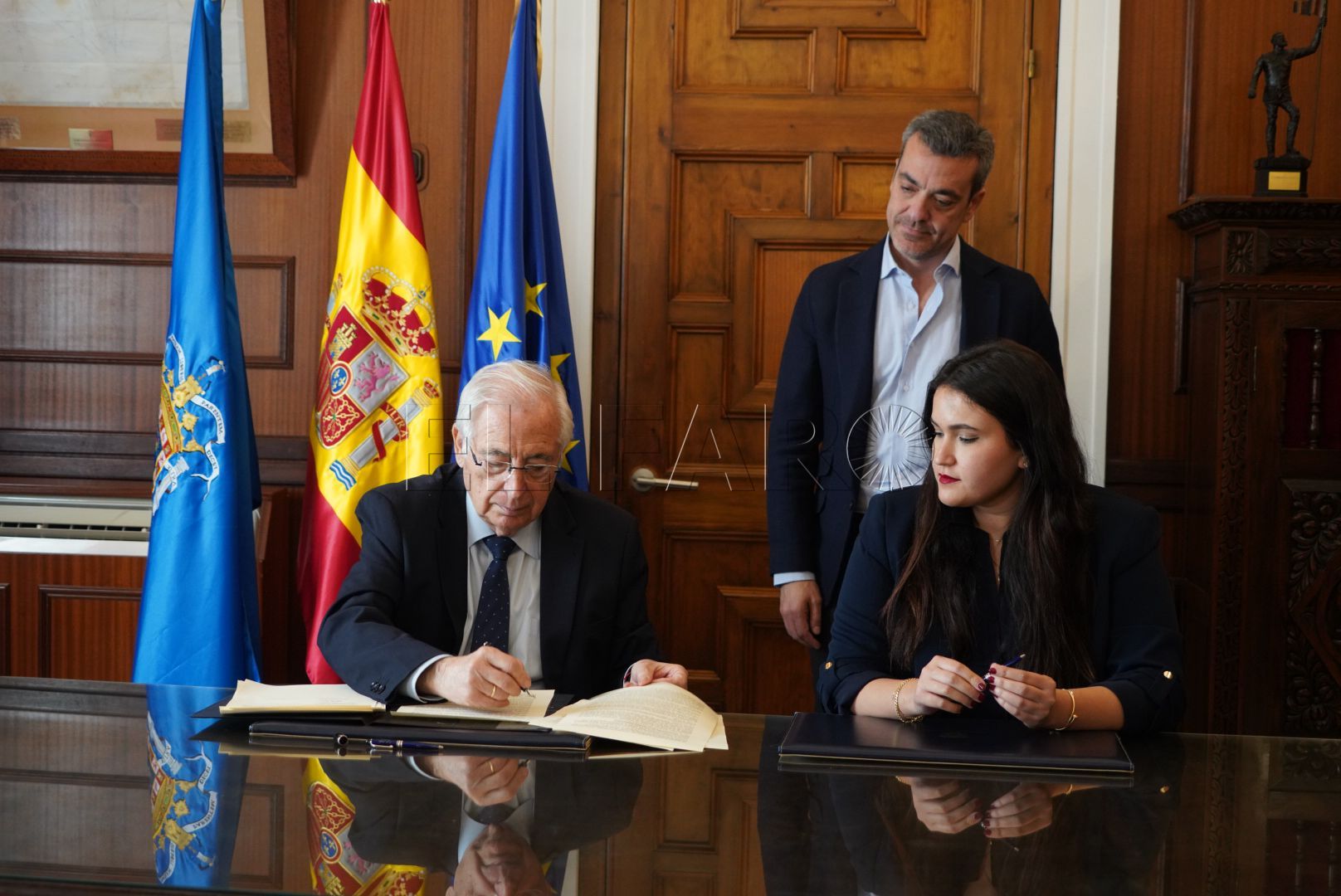 8df4786a 327f 44f2 81f3 8d780c32878f Firmado el convenio con el Centro Asistencial por casi 6,2 millones de euros para 2024