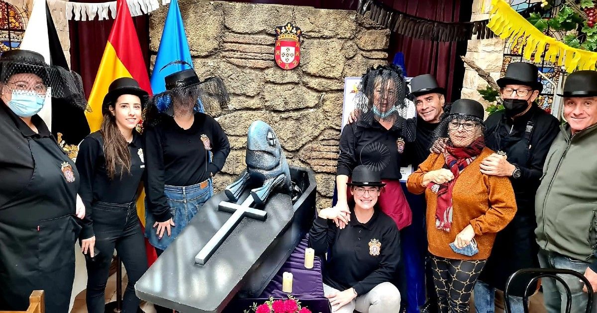 Entierro de la caballa La Casa de Ceuta vuelve con su 'Velatorio de la Caballa' este fin de semana