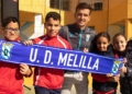 IMG 1245 La UD Melilla reparte alegría a los alumnos del CEIP León Solá