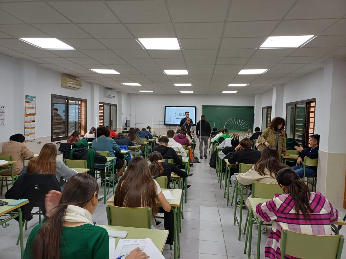 La XXXV Olimpiada de Química de Melilla elige al representante para la fase nacional, entre llamados de mayor inversión