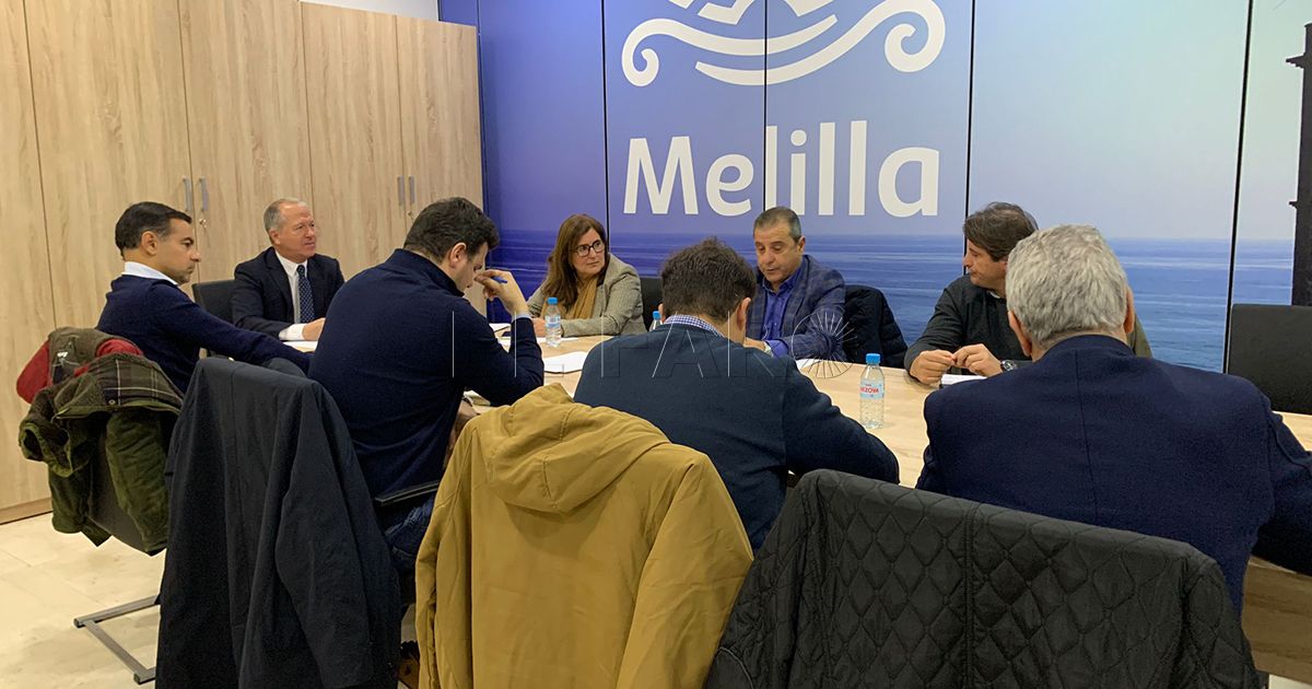 Reunión Turismo Marín asegura que existe el compromiso con Air Nostrum de incorporar más vuelos si la demanda de pasajeros aumenta