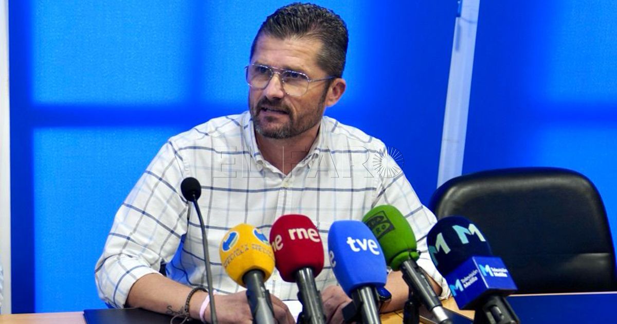 La UGT se reúne con el consejero de Educación para hablar del sector