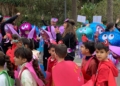 WhatsApp Image 2024 02 09 at 12.22.11 3 Más de 150 alumnos del colegio Juan Caro participan en su tradicional pasacalles de Carnaval