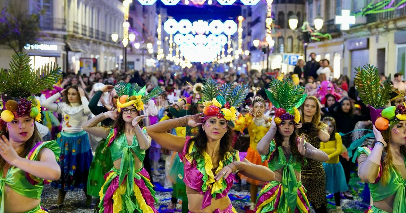 carnaval desfile recorte Al final salió adelante el Carnaval