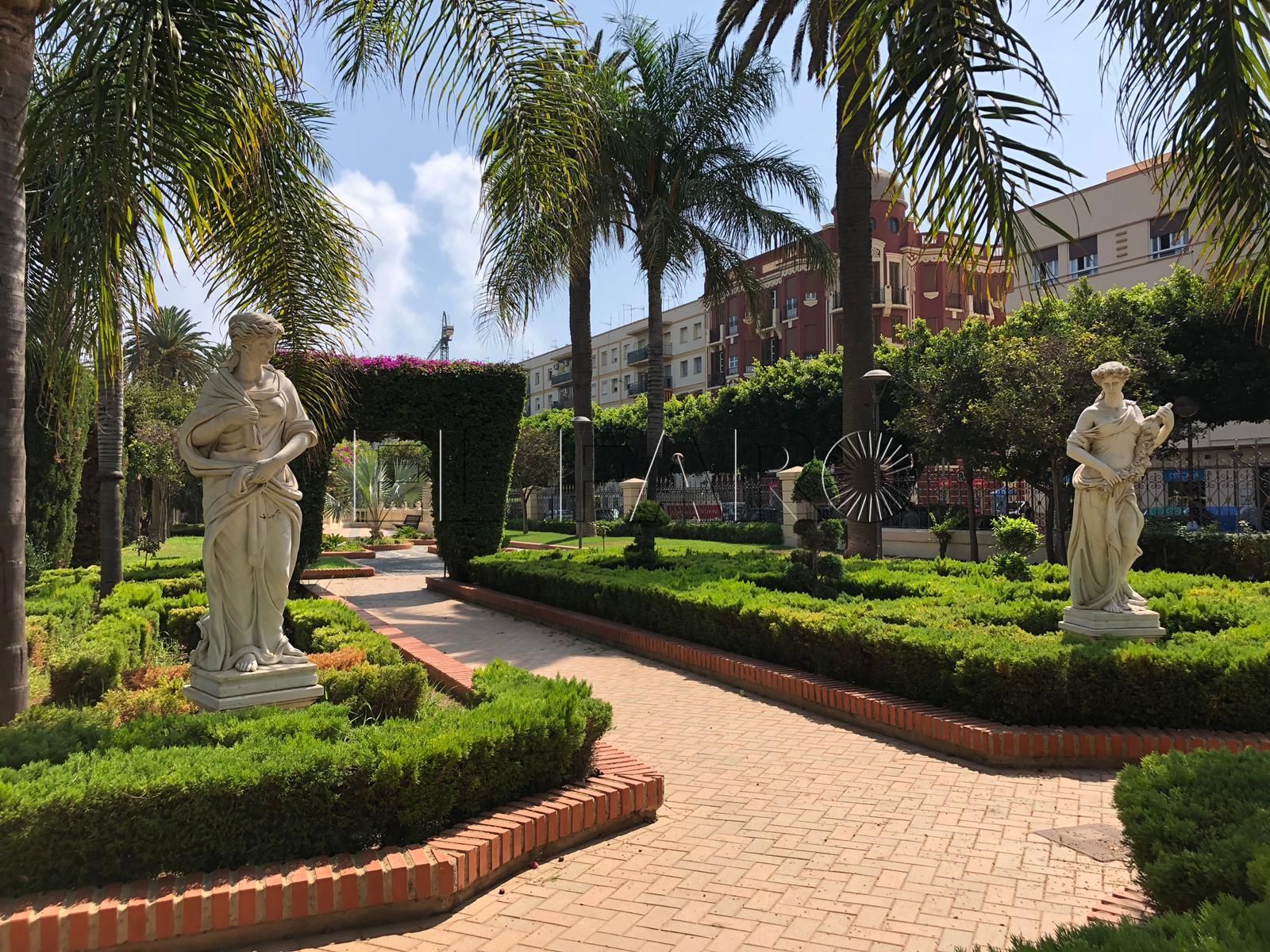 paseo estatuas parque hernandez Recordando a un niño bueno