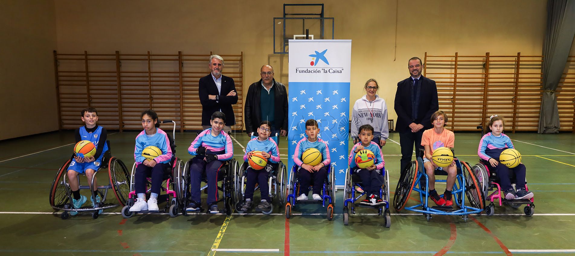 unnamed 2 El Club Melilla Baloncesto y Fundación La Caixa firman un acuerdo de colaboración para la sección del baloncesto en silla de ruedas escolar
