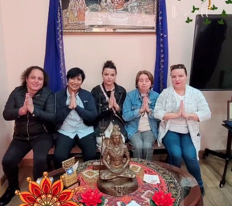 32 2 La Comunidad Hindú celebra la gran acogida que han recibido las visitas guiadas a su templo