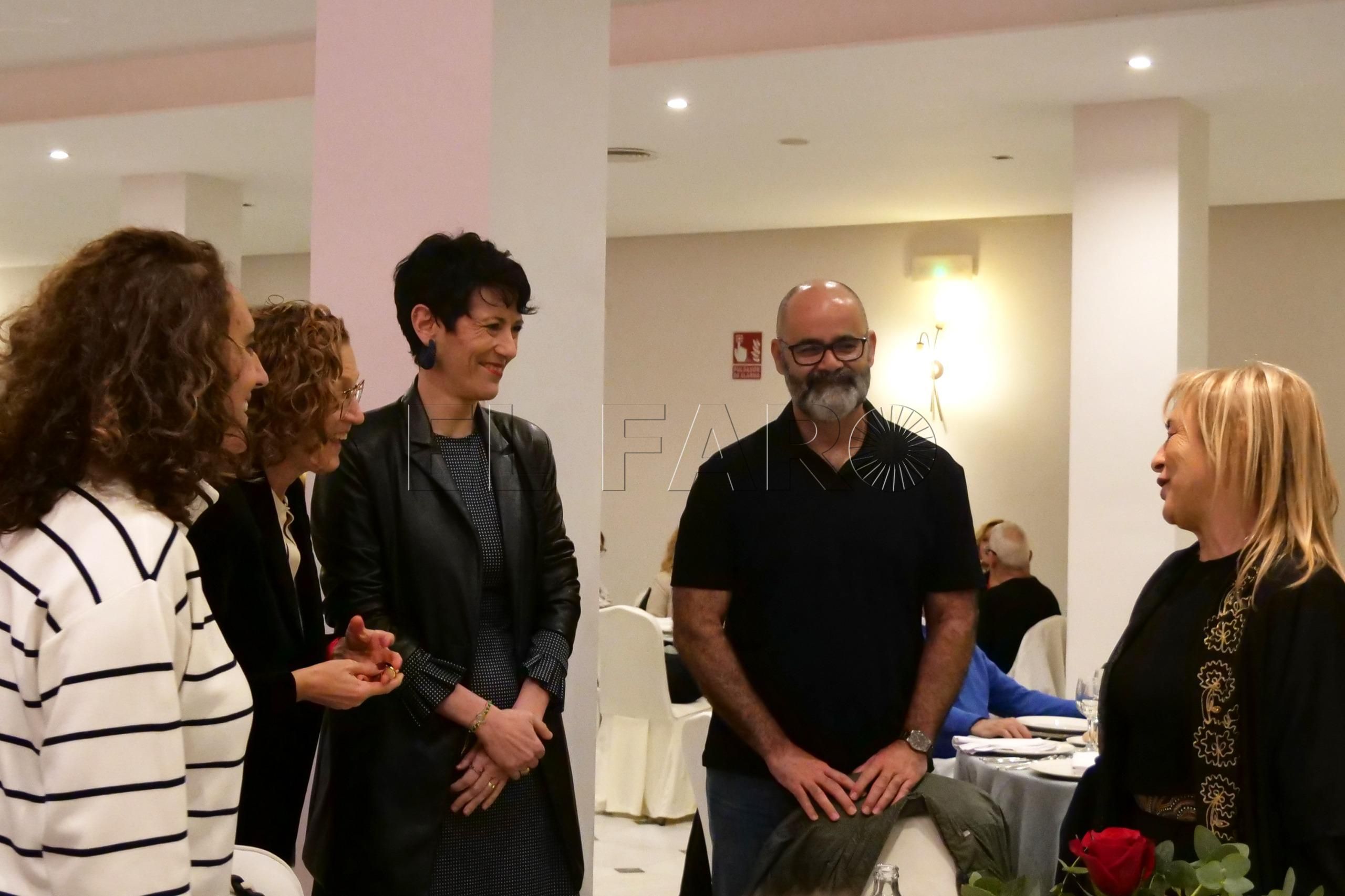 La ministra Elma Saiz participa en la ruptura del ayuno del PSOE por Ramadán