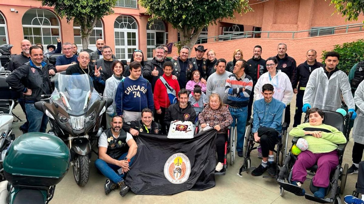 465909fc 65d8 4c6c 901a 05be7686c4e0 e1710357546390 Los Ángeles Guardianes de Melilla llevan la ilusión en su visita al Gámez Morón