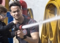 BOMBEROS R03L2380 recorte Centenares de niños disfrutan de la jornada de puertas abiertas en el Parque de Bomberos