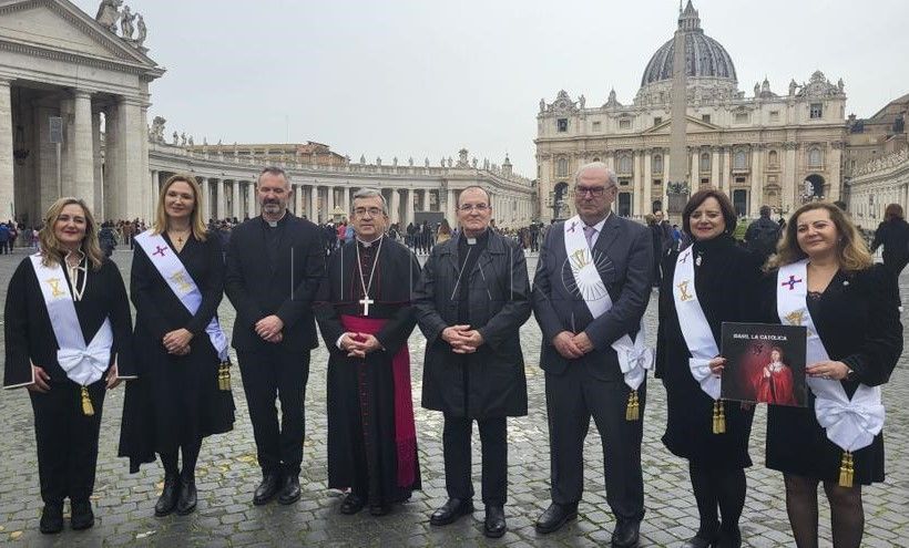 CABALLEROS Y DAMAS ISABEL LA CATOLICA ROMA Isabel la Católica en el Día Internacional de la Mujer