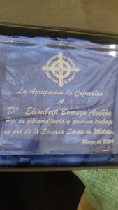 Placa Eli El Carrillo| Elisabeth Borrego: "La Cofradía es mi vía de escape. Una extensión de mi casa y mi familia"