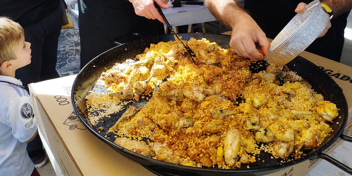 Portada 1 La peña Alegría gana el Certamen de Paellas del Parque Murias