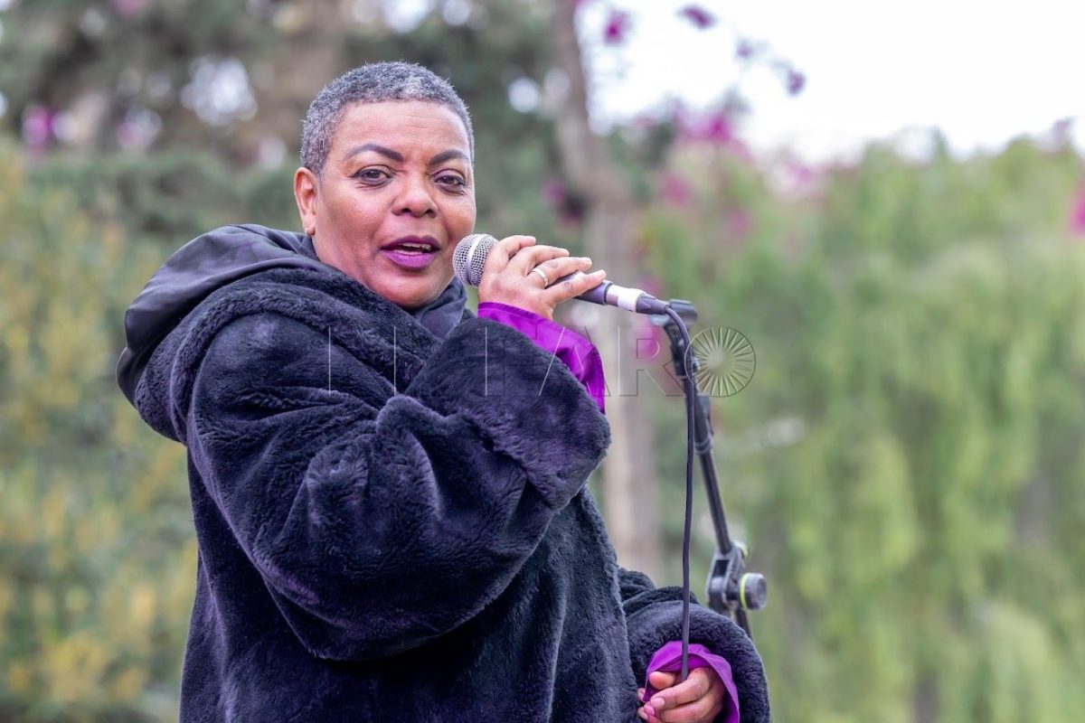 Suzette Moncrief deleita a los melillenses y se adueña del Parque Hernández