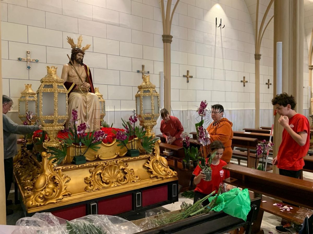 WhatsApp Image 2024 03 26 at 12.42.52 e1711455868644 El Humillado estrena nuevas flores este Martes Santo