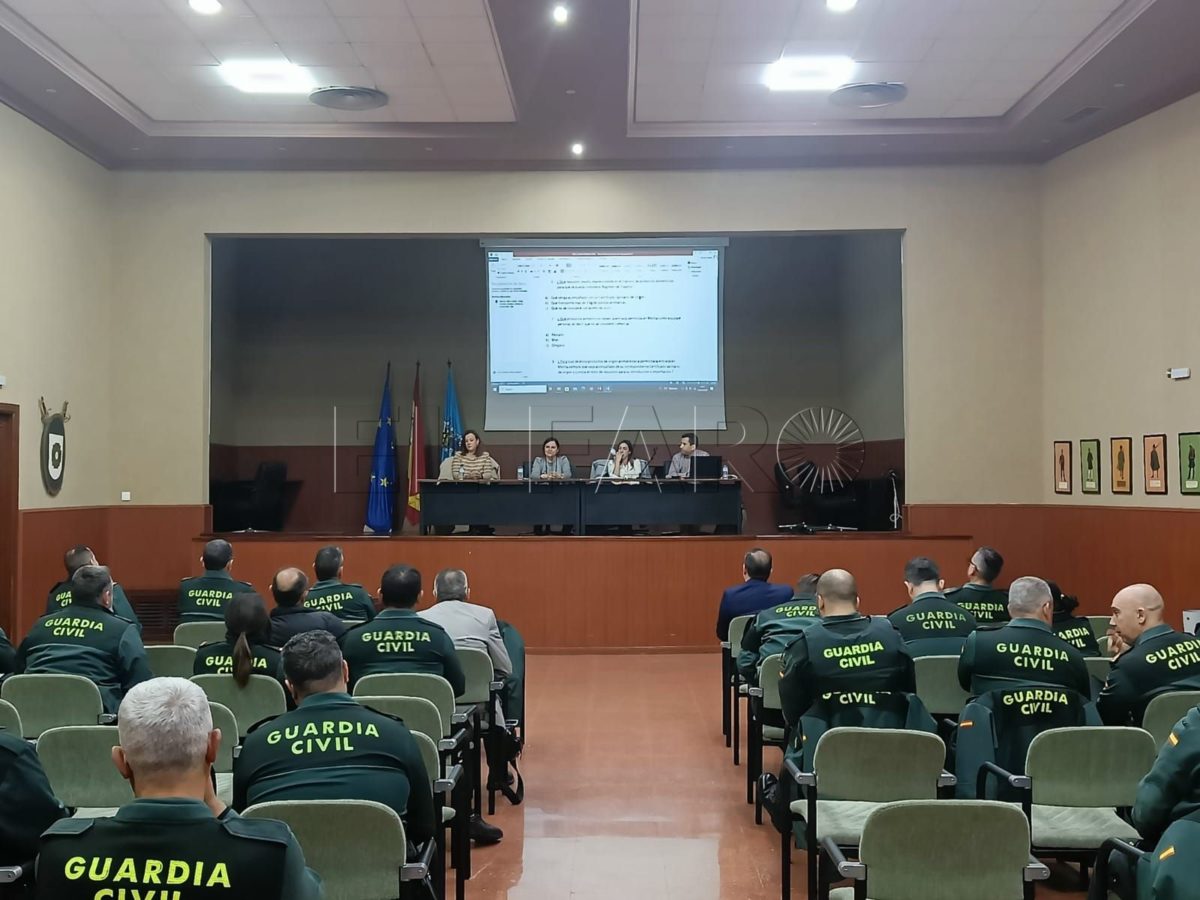 d958e84b de54 486d b3c7 fa9a34133ca4 e1710261395144 Jornada de formación para agentes de la Guardia Civil sobre sanidad animal y equipajes personales