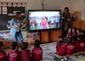 049fb71c b6a0 4b91 93e0 3180c3097e4e Arrancan las clases en el ‘Encarna León’ con los más de 300 alumnos de las aulas modulares