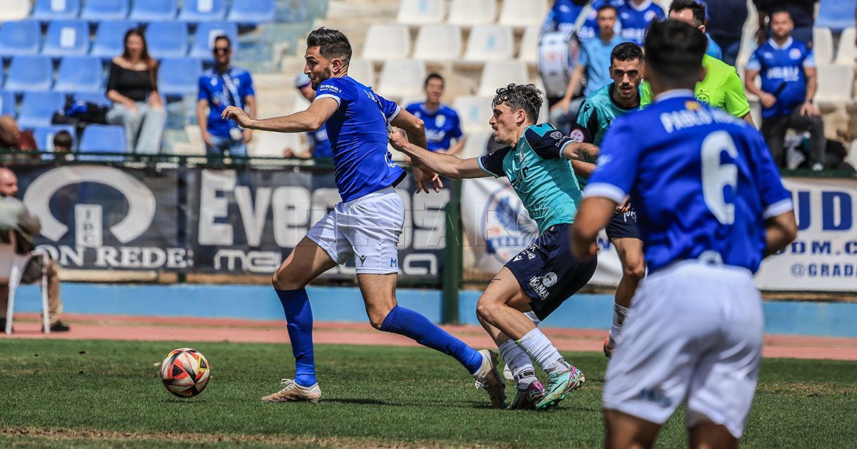 La UD Melilla tiene su cuesta de abril