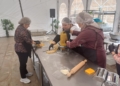 272becfc 57db 4c06 9143 a75f19b14fc4 El taller de repostería en las Culturas, fomento de la tradición culinaria en el mes sagrado de Ramadán