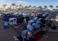 59A5013 Panoramica El rezo colectivo del Eid al-Fitr reúne a 7.000 melillenses en una defensa de la convivencia y la hermandad en Melilla