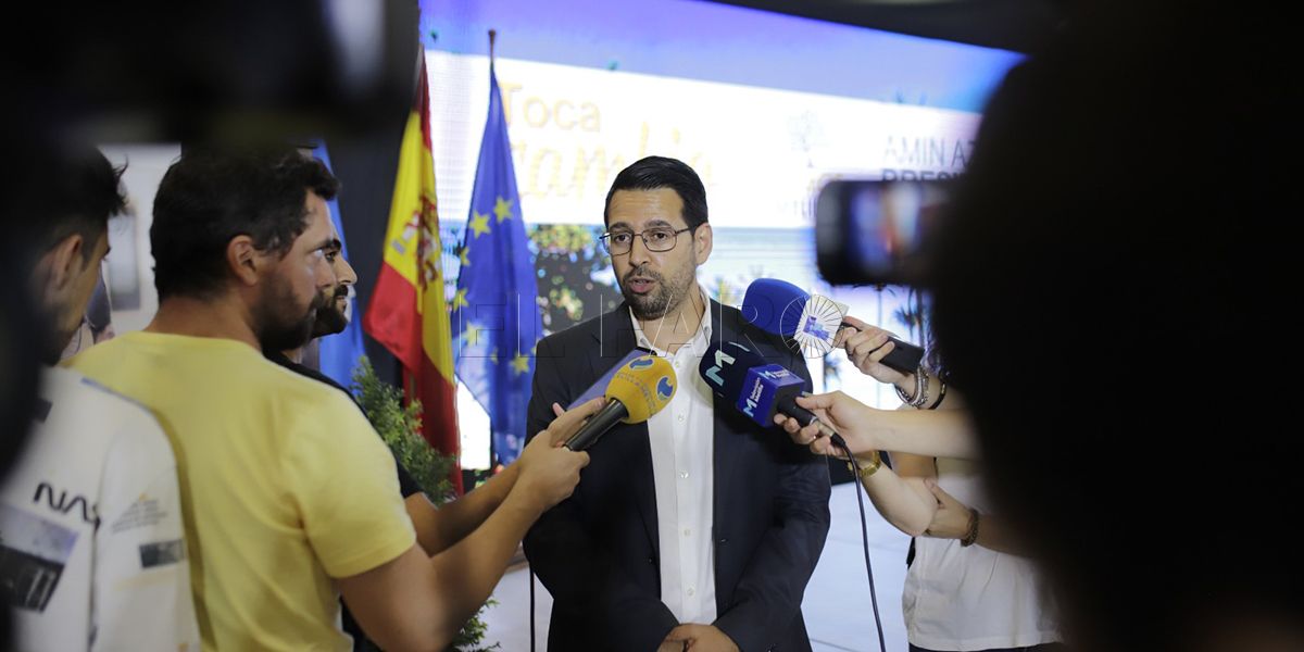 Azmani 2 Amin Azmani: "Los gastos protocolarios del señor Imbroda suenan a botellón en la Presidencia"