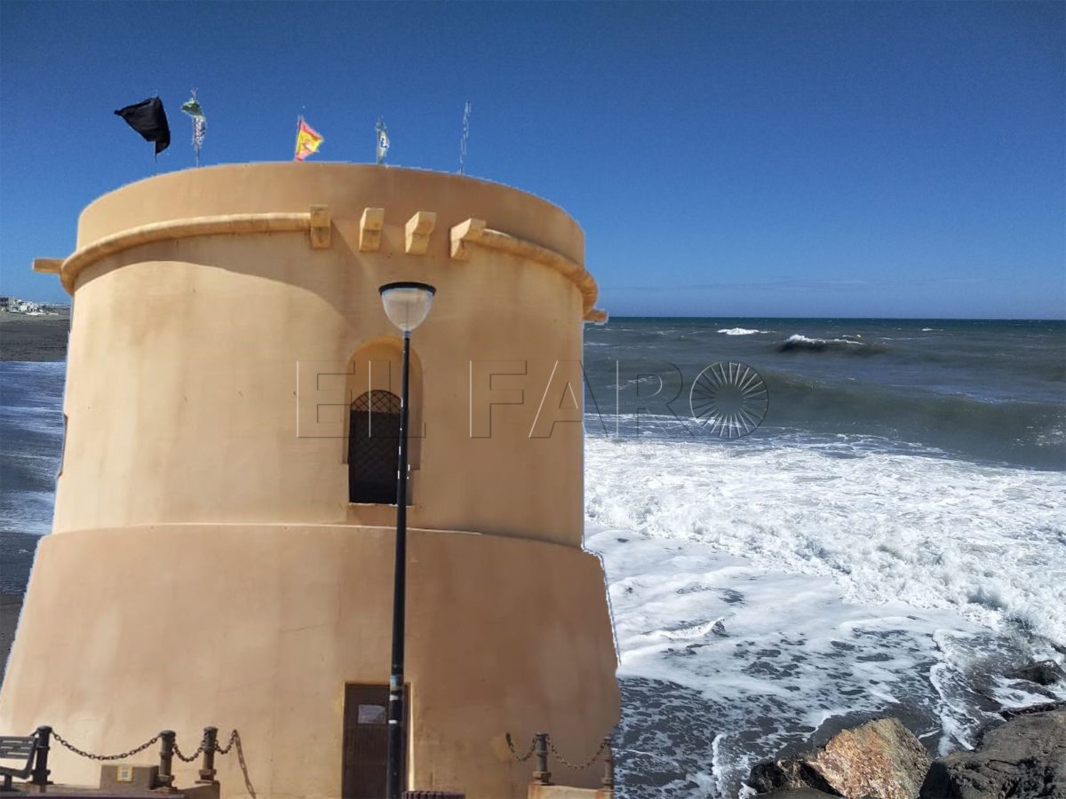 La Torre de Balerma con la bandera negra e1713819874749 Balerma, ha llegado el momento