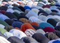 RAMADAN REZO 280A1757 1 El rezo colectivo del Eid al-Fitr reúne a 7.000 melillenses en una defensa de la convivencia y la hermandad en Melilla
