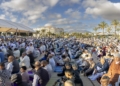 RAMADAN REZO 59A4914 PANORAMICA 1 El rezo colectivo del Eid al-Fitr reúne a 7.000 melillenses en una defensa de la convivencia y la hermandad en Melilla