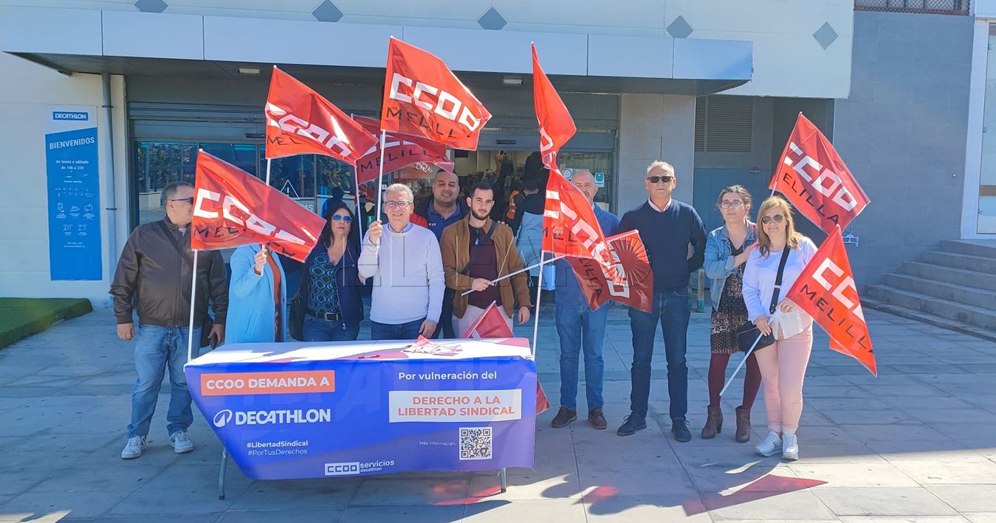 WhatsApp Image 2024 04 03 at 1.03.17 PM recorte CCOO se concentra para exigir que los empleados de Decathlon cobren el plus de residencia