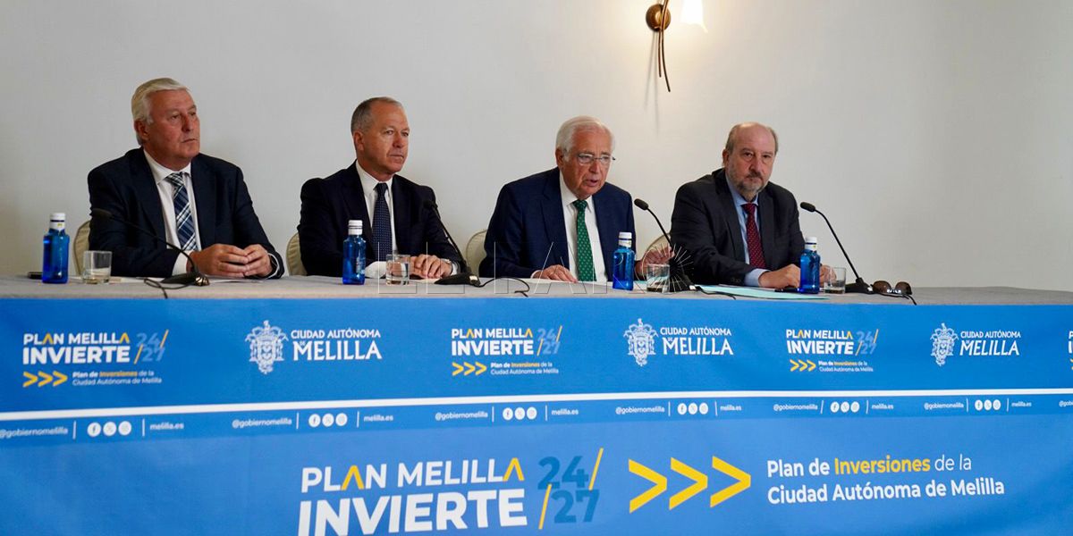 Imbroda: "Nos hemos encontrado una ciudad decrépita y tenemos que levantarla"