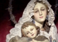 WhatsApp Image 2024 04 18 at 11.09.32 2 “Cuando estoy vistiendo a la Virgen hablo con ella al igual que con una madre”
