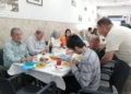 WhatsApp Image 2024 04 28 at 10.23.44 Éxito de la comida por el Día de la Madre en el Centro Hijos de Melilla