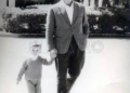 antonio bravo con su padre Antonio Bravo, unos recuerdos "siempre muy cerca del mar"