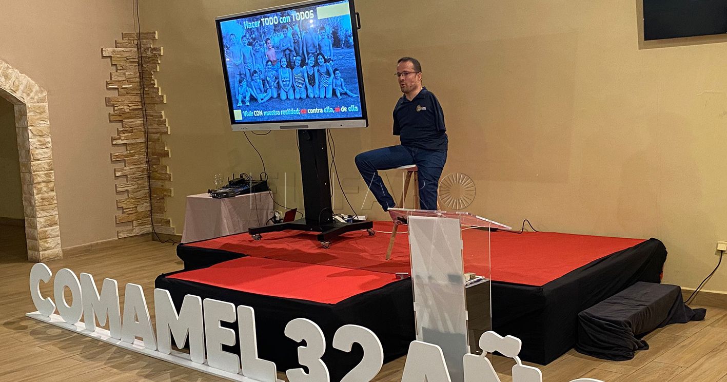 comamel recorte Comamel celebra su 32 aniversario con una charla del deportista paralímpico y periodista Javier Hernández