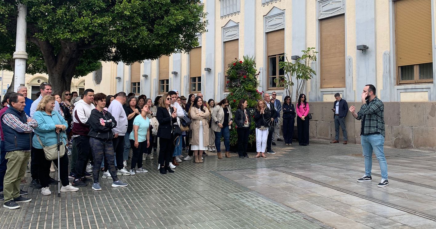 concentración autismo recorte Ayudar a las personas autistas y a sus familiares