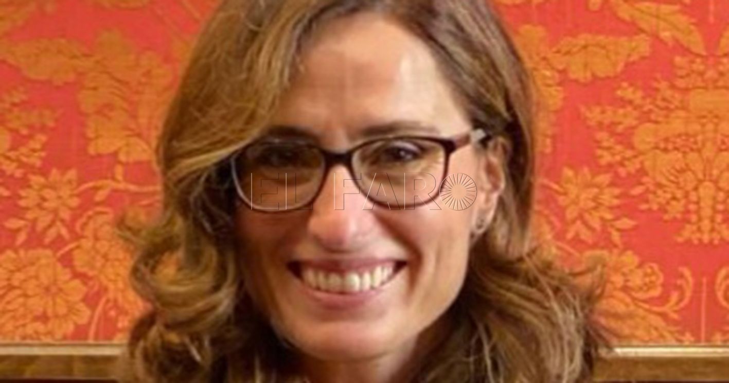 mabel romero imbroda recorte Mabel Romero Imbroda se doctora en Derecho por la Universidad de Granada