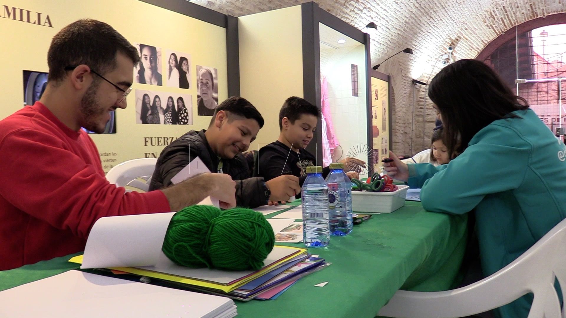 taller Los más pequeños aprenden sobre la cultura gitana en el Museo Etnográfico