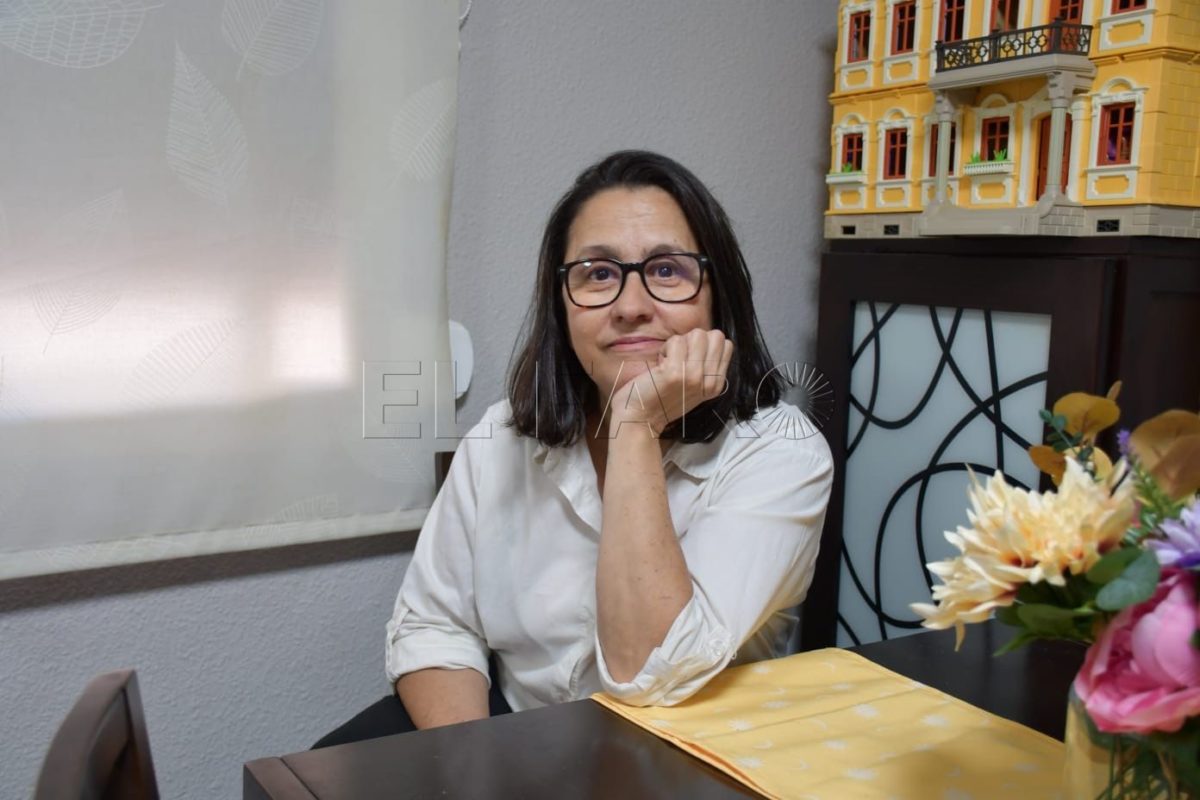 52d9f6a4 2189 4ab3 abee 076c614c5165 e1715968881482 El Carrillo| Marinette Banuls: "De mis antiguos alumnos y alumnas me llevo cariño, amistad y muchos recuerdos bonitos"