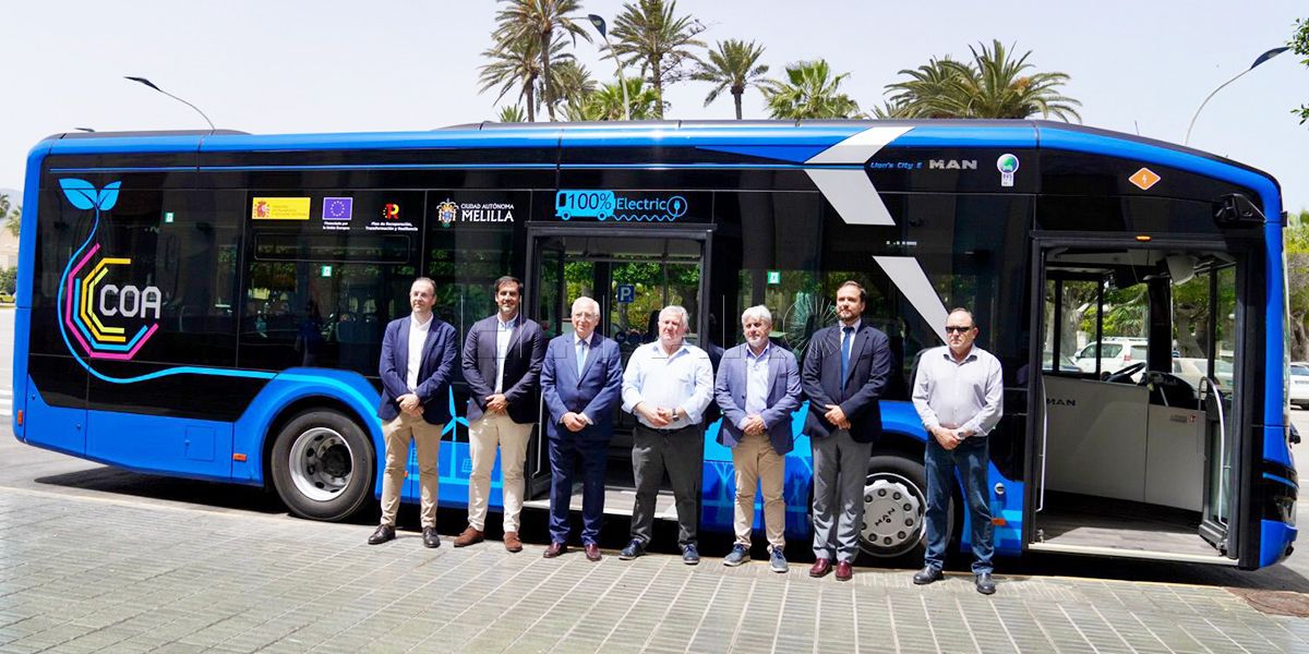 Autobus El Gobierno de la Ciudad Autónoma presenta el primer autobús eléctrico